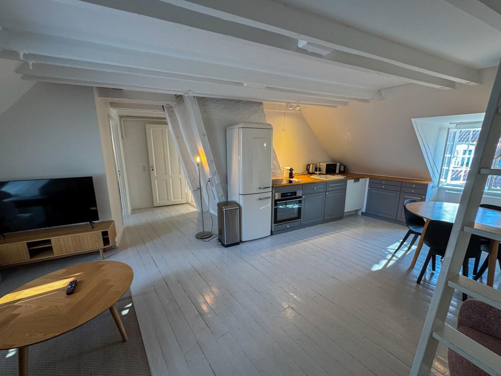 Cozy Apartments In Heart Of Copenhagen Near Stroget & Hojbro Plads Exterior foto